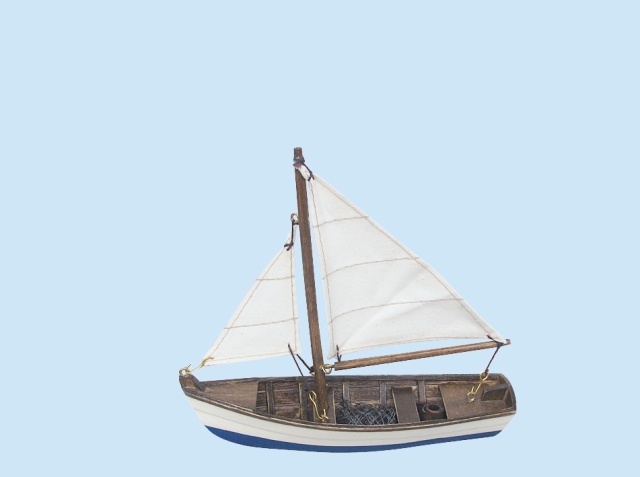 Bateau de pêche en bois avec voile cousue - décoration marine