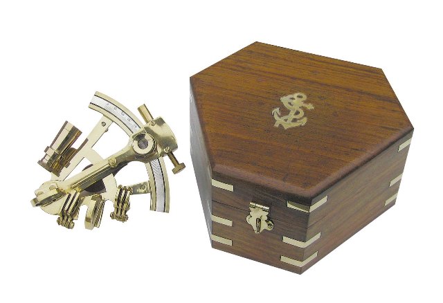 Boîte pour sextant 8200S en bois - décoration marine